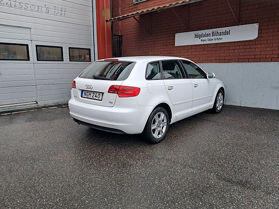 Audi A3 5 of 14
