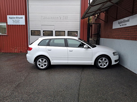 Audi A3 8 of 14