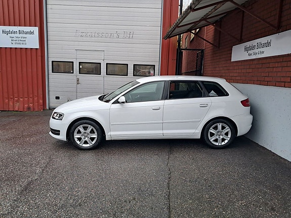 Audi A3 4 of 14