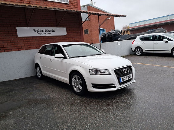 Audi A3 3 of 14