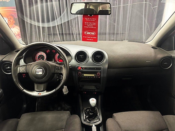 Seat Ibiza 14 of 18