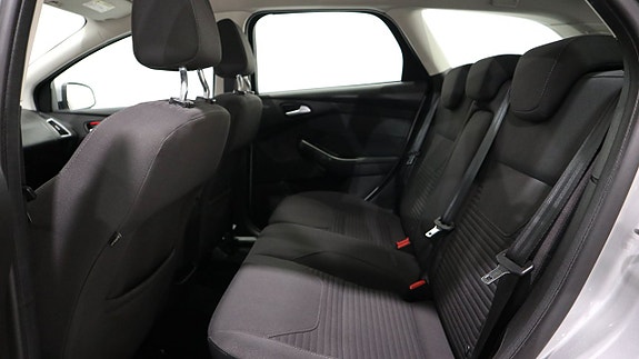 Ford Focus 8 of 14