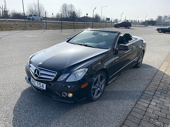 Mercedes-Benz E500 6 of 15