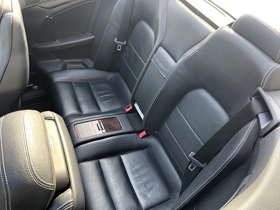 Mercedes-Benz E500 10 of 15