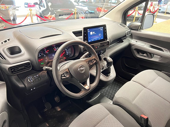 Opel Combo 9 of 12