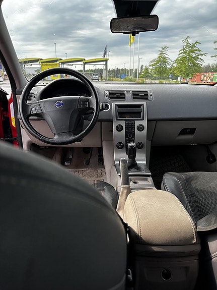 Volvo V50 5 of 10