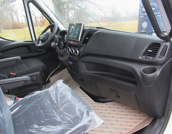 Iveco 72-180 8 of 12