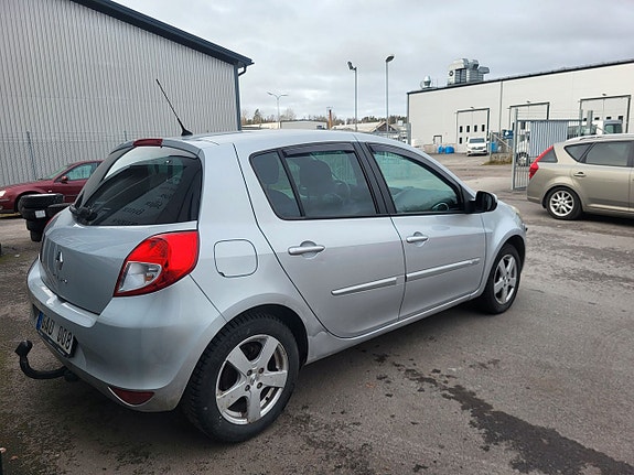 Renault Clio 6 of 13