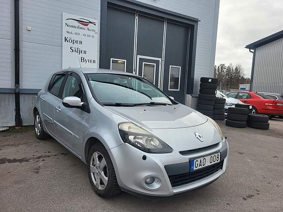 Renault Clio 4 of 13