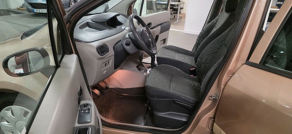 Renault Modus 12 of 21