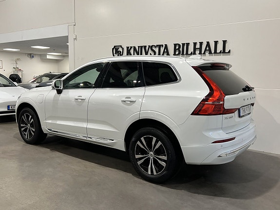 Volvo XC60 2 of 5