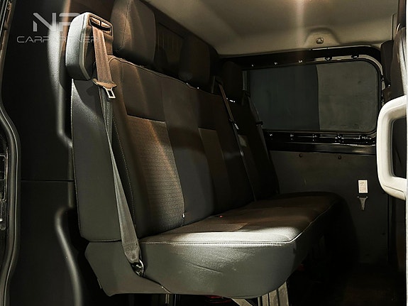 Ford Transit Custom 7 of 19