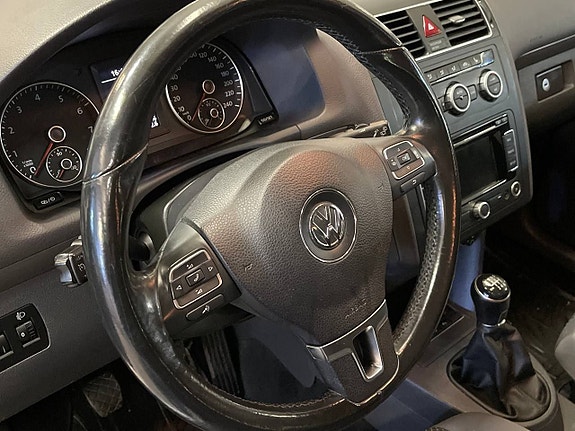 Volkswagen Touran 12 of 15