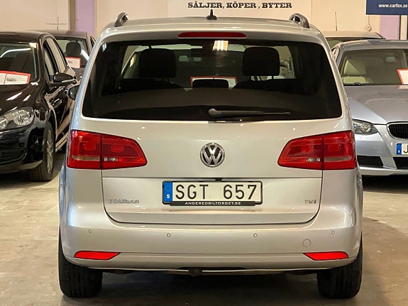 Volkswagen Touran 15 of 15