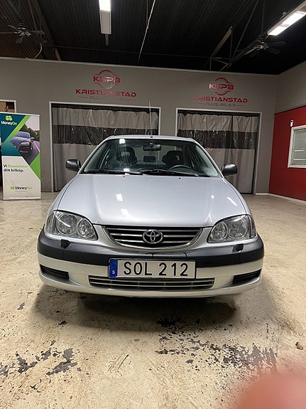 Toyota Avensis 6 of 7