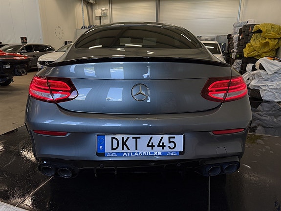 Mercedes-Benz C400 5 of 5