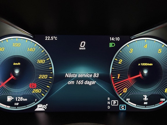 Mercedes-Benz C400 15 of 27