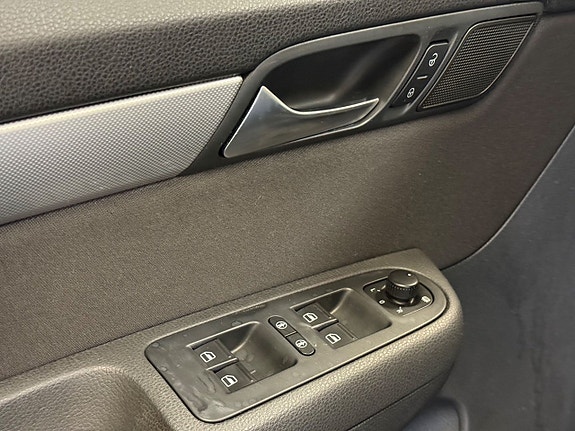 Volkswagen Sharan 7 of 27
