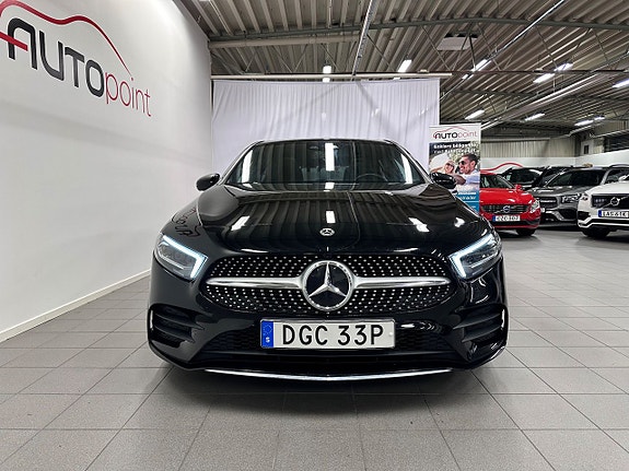 Mercedes-Benz A180 3 of 5