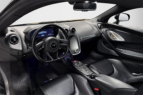 McLaren GT 12 of 27
