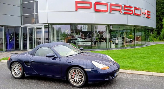 Porsche Boxster 2 of 18