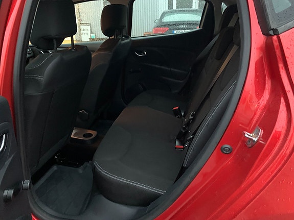 Renault Clio 6 of 9