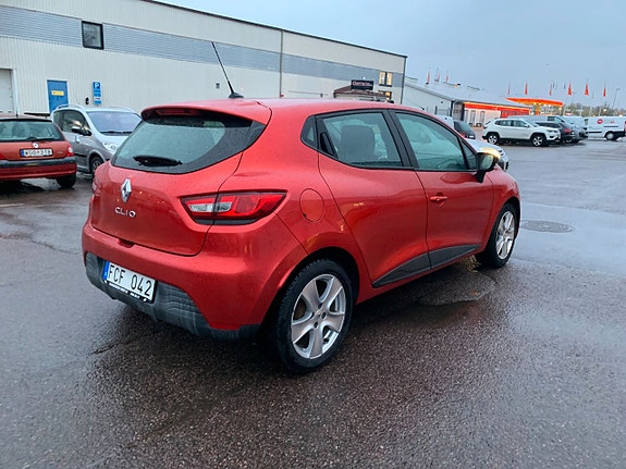 Renault Clio 3 of 5