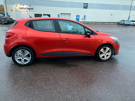 Renault Clio 2 of 5