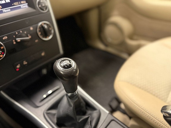 Mercedes-Benz B170 6 of 15