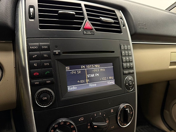 Mercedes-Benz B170 7 of 15