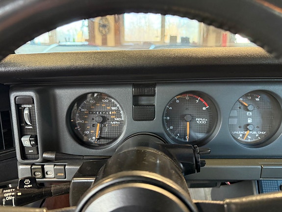 Pontiac Firebird 22 of 27