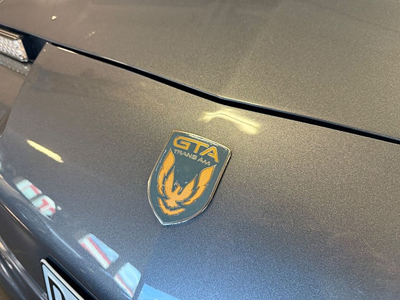 Pontiac Firebird 6 of 27