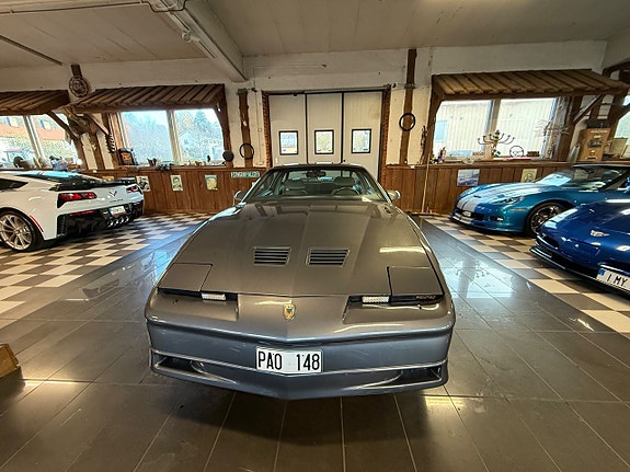 Pontiac Firebird 5 of 27