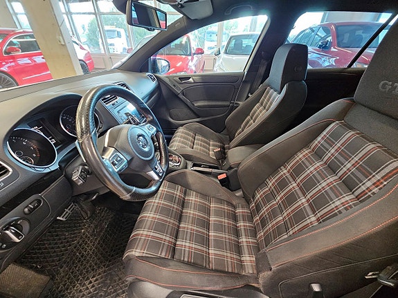 Volkswagen Golf-Serie 8 of 12