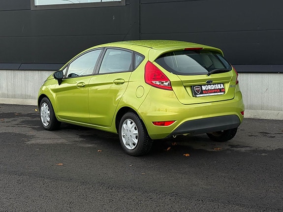 Ford Fiesta 8 of 12