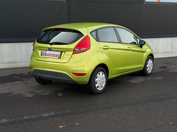 Ford Fiesta 6 of 12