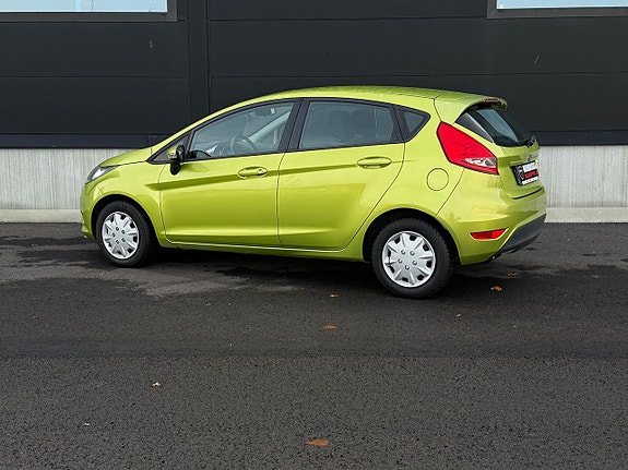 Ford Fiesta 7 of 12
