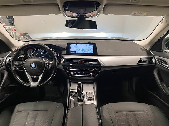 BMW 520 14 of 16