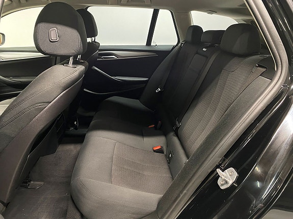 BMW 520 8 of 16