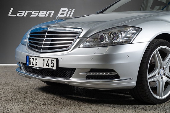 Mercedes-Benz S350 23 of 27