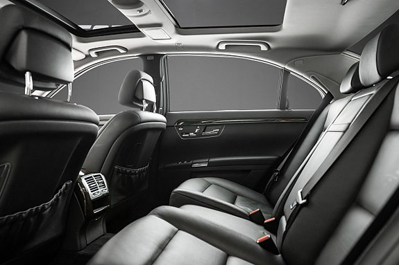 Mercedes-Benz S350 19 of 27