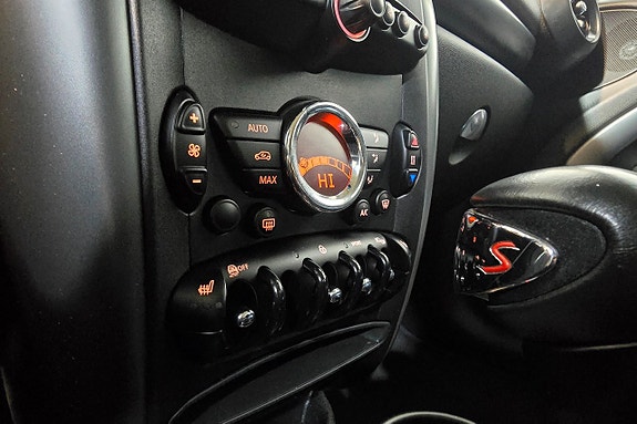 MINI Countryman Cooper SD 19 of 21