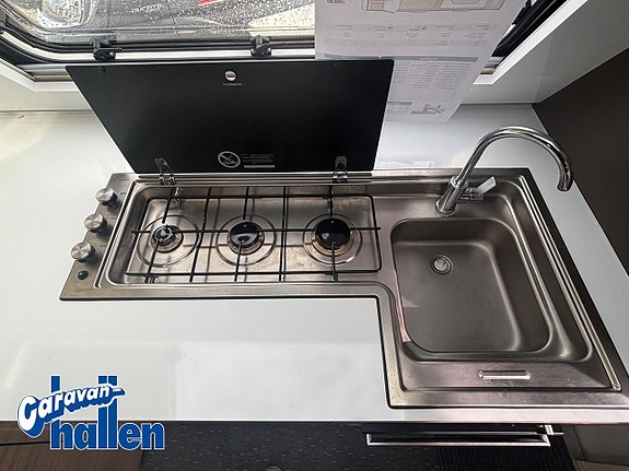 Adria Alpina 663 HT (Mover/Solpanel) 10 of 18