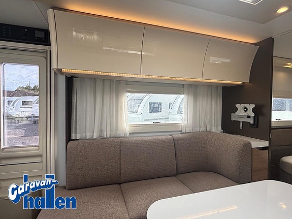 Adria Alpina 663 HT (Mover/Solpanel) 12 of 18