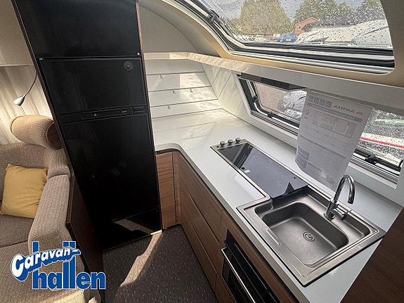 Adria Alpina 663 HT (Mover/Solpanel) 8 of 18