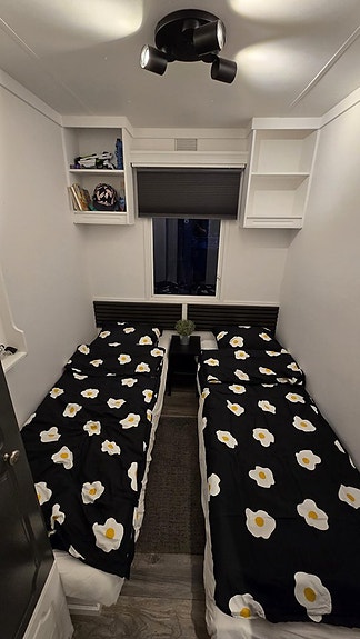 Willerby Villavagn med havsutsikt på Almöns Bad & Camping 13 of 15