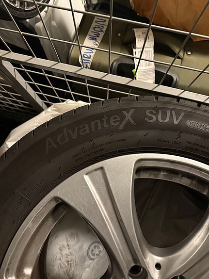 Product image 8 of 9