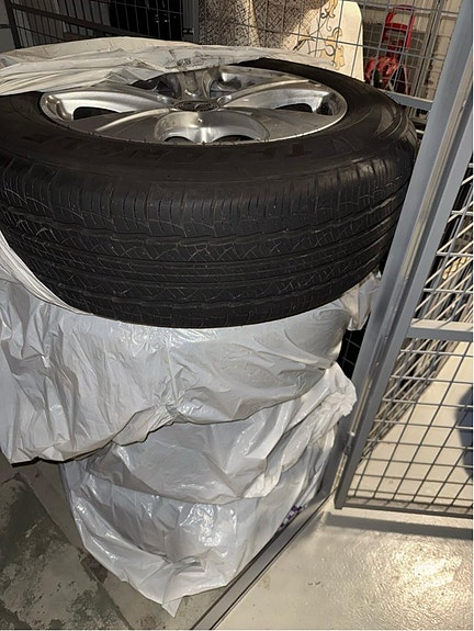 Product image 2 of 9