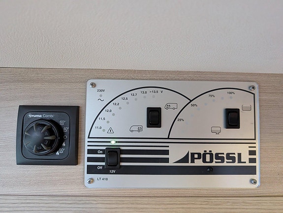 Pøssl Pössl Road Camp 540 – smidig 5,41 m plåtis | solcell | off-grid | 4 färdplatser 10 of 15