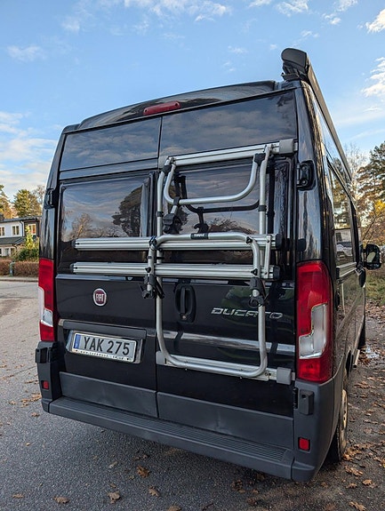 Pøssl Pössl Road Camp 540 – smidig 5,41 m plåtis | solcell | off-grid | 4 färdplatser 4 of 15